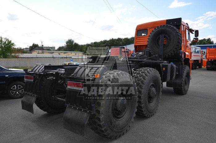 -TYAGACH-KAMAZ-65221-53-VEZDEHOD-6H6-1