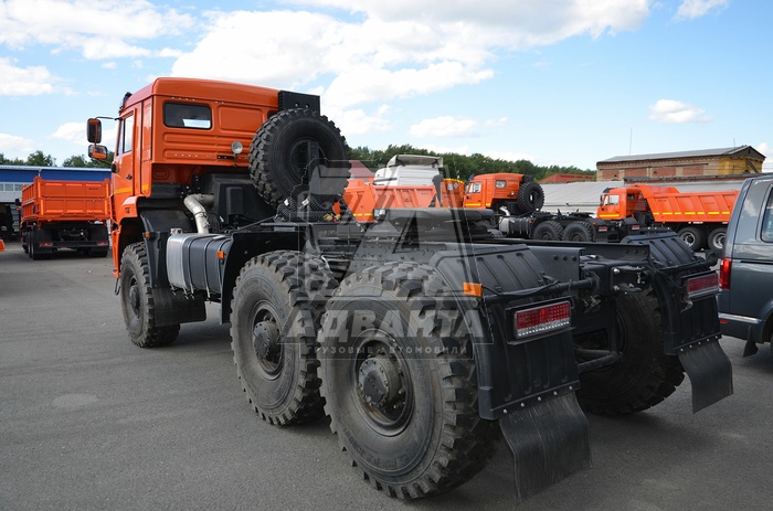 -TYAGACH-KAMAZ-65221-53-VEZDEHOD-6H6-2