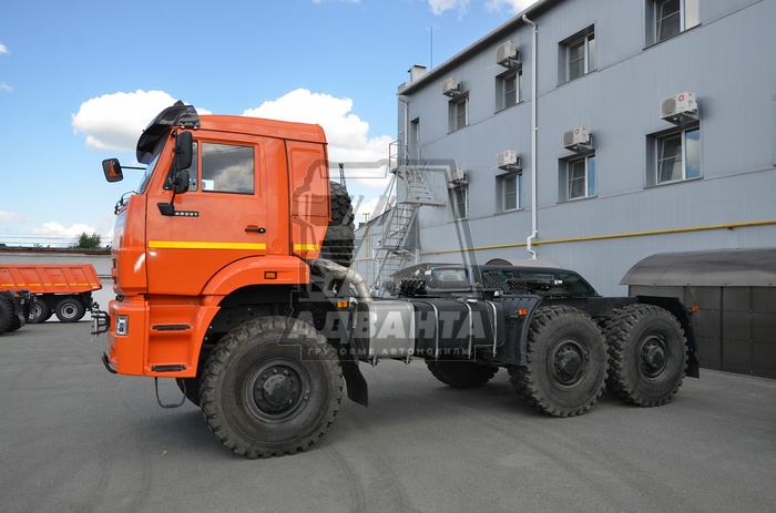 -TYAGACH-KAMAZ-65221-53-VEZDEHOD-6H6-3